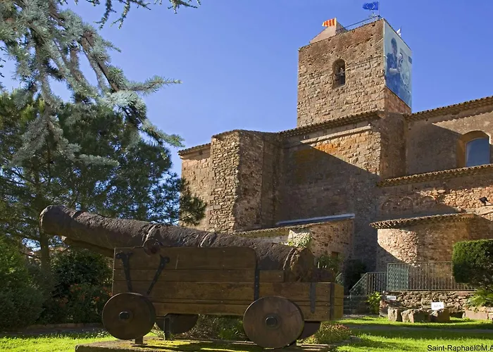 Lumineux 2 Pieces, Climatise, Proche A Saint-raphael - Fr-1-226a-206 * Saint-Raphaël