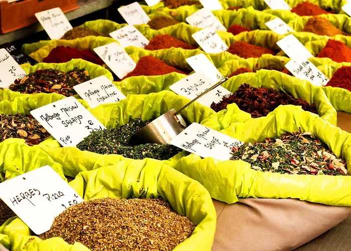 Lumineux 2 Pieces, Climatise, Proche A Saint-raphael - Fr-1-226a-206 *